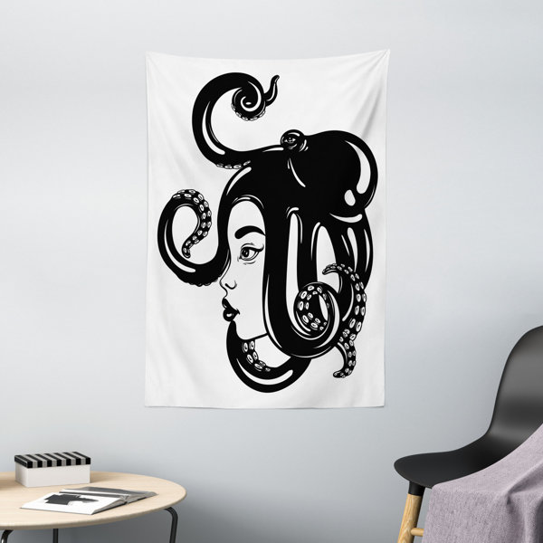 East Urban Home Tapisserie Eine Dame Mit Oktopus Auf Dem Kopf Wayfair De